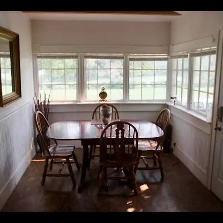 Country House On 1 Acre 4 Beds Great For Events Or A Quiet Weekend! Independence Exterior photo